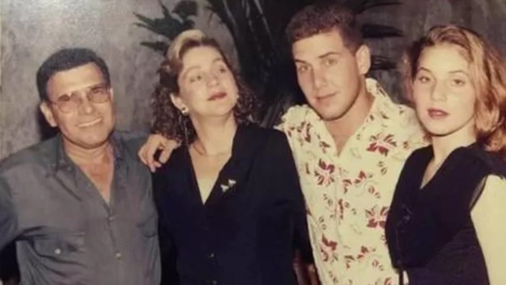 Da esquerda para direita, o pai, a mãe, o irmão e Nancy - Foto: Arquivo Pessoal
