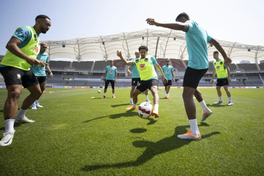 Jogadores da Seleção Brasileira durante atividade em Seul. (Foto: Lucas Figueiredo - CBF)