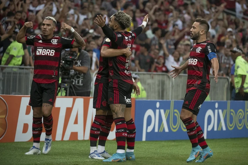 Gabigol deu fim ao jejum e marcou o gol da vitória do Flamengo sobre o Fluminense (Foto: Alexandre Vidal / Flamengo)