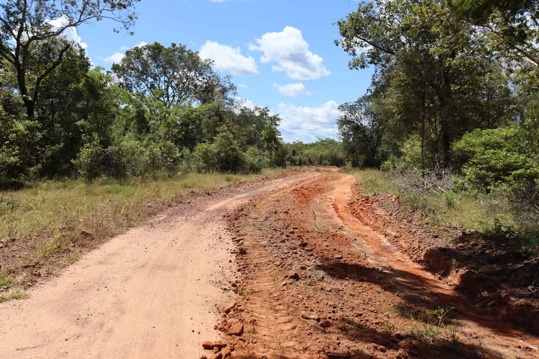Prefeitura recuperando estradas vicinais em Monsenhor Gil - Imagem 5