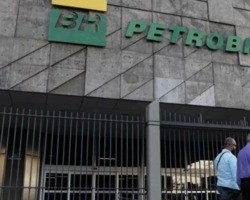 Com lucro recorde, Petrobras vai pagar R$ 14 bi de dividendos à União 