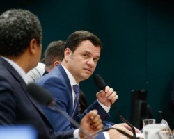 Ministro Anderson Torres nega relaxamento da fiscalização na Amazônia