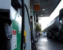 Senadores reagem à proposta de redução carga tributária sobre combustíveis