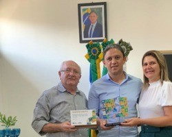 Água Branca: Júnior Ribeiro conquista Prêmio Sebrae Prefeito Empreendedor