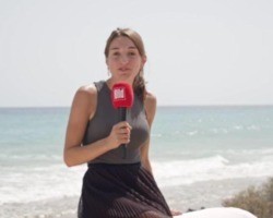 Polêmica: Jornalista é afastada após flagra em clima de romance com técnico