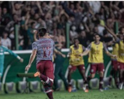 Fluminense bate o Goiás por 3 a 2 e assume vice-liderança do Brasileirão 