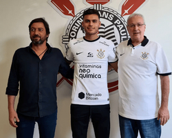 Corinthians anuncia nova contratação: o argentino Fausto Vera
