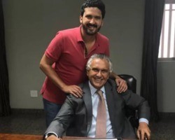 Filho de Ronaldo Caiado morre em Goiás; governador saiu de missa às pressas