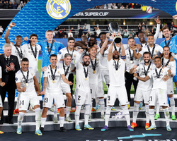 Real Madrid vence o Eintracht Frankfurt e é campeão da Supercopa da Uefa