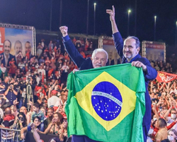 Lula: PF escala unidade de elite e snipers em ato após ameaças de atentados