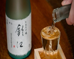 Japão quer aumentar consumo de álcool entre jovens; saiba por quê
