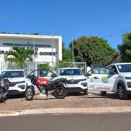 Prefeitura recebe carros e motos para saúde pública do município - Imagem 2