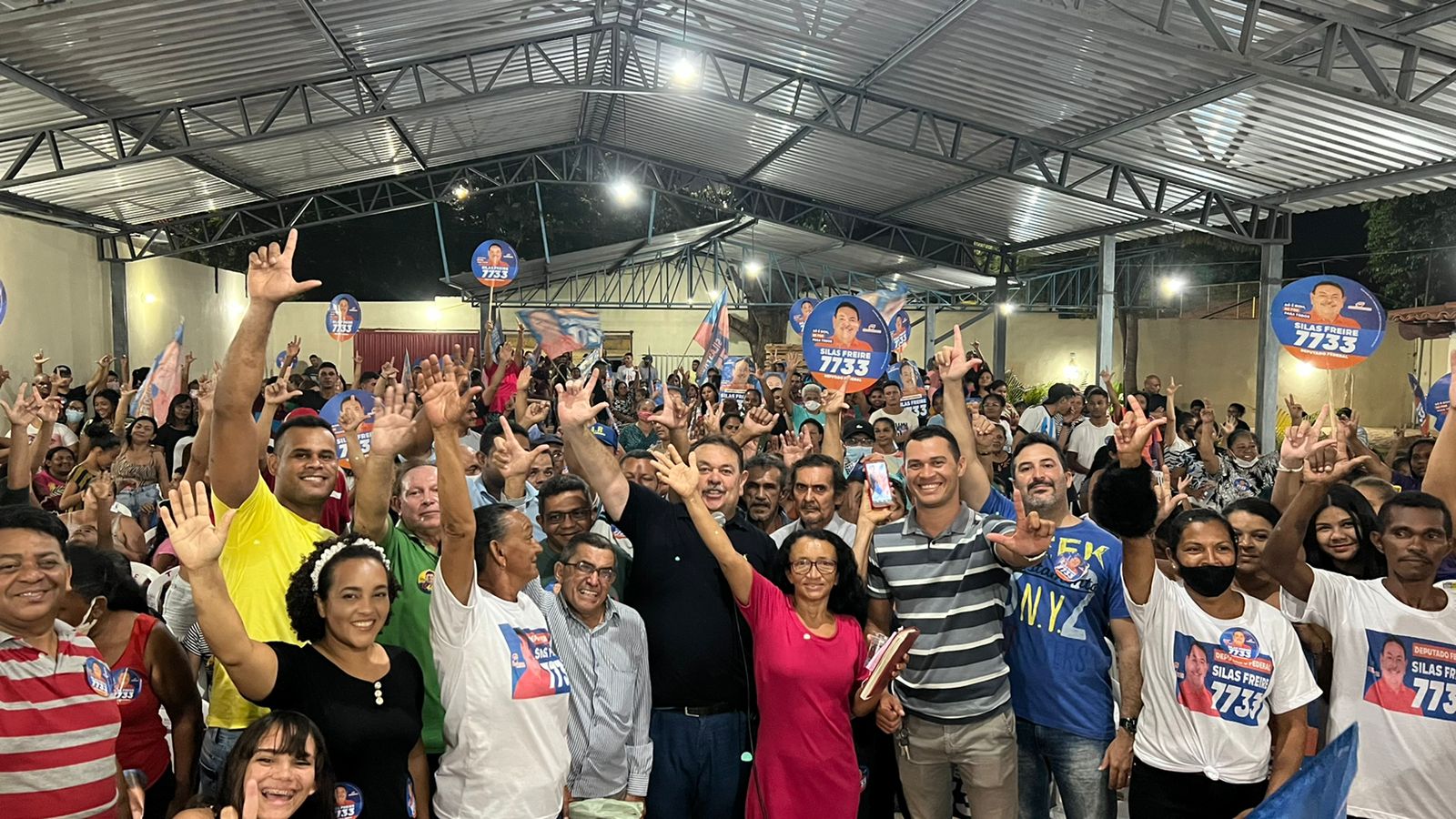 o candidato a deputado federal, Silas Freire realizou uma grande reunião no bairro Satélite (Foto: Divulgação)
