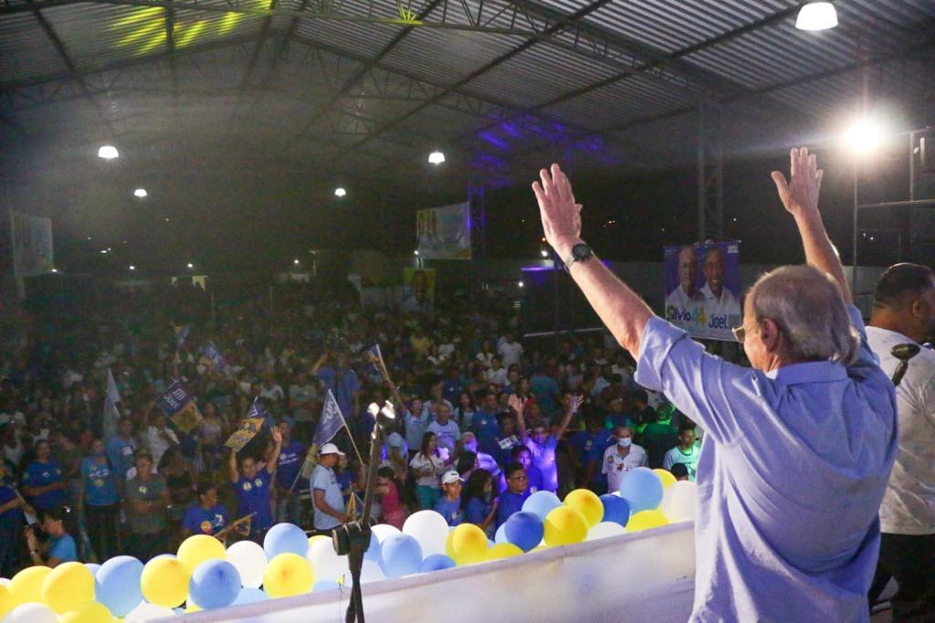 Candidato Sílvio Mendes em Elesbão Veloso (Divulgação)