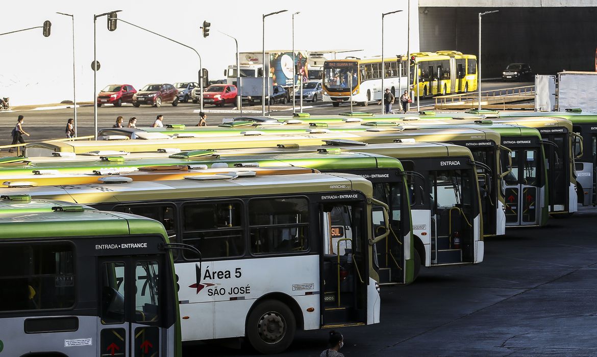 Transporte coletivo será reforçado em várias capitais (Valter Campanato/Agência Brasil)