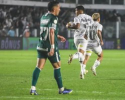 Pedro Raul faz dois e Goiás vence Santos na Vila