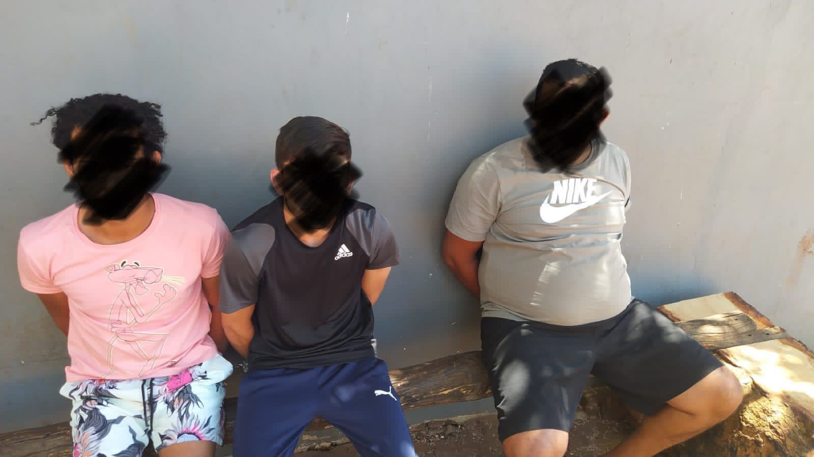 Dois dos suspeitos possuíam mandado de prisão em aberto - Foto: Divulgação/PM