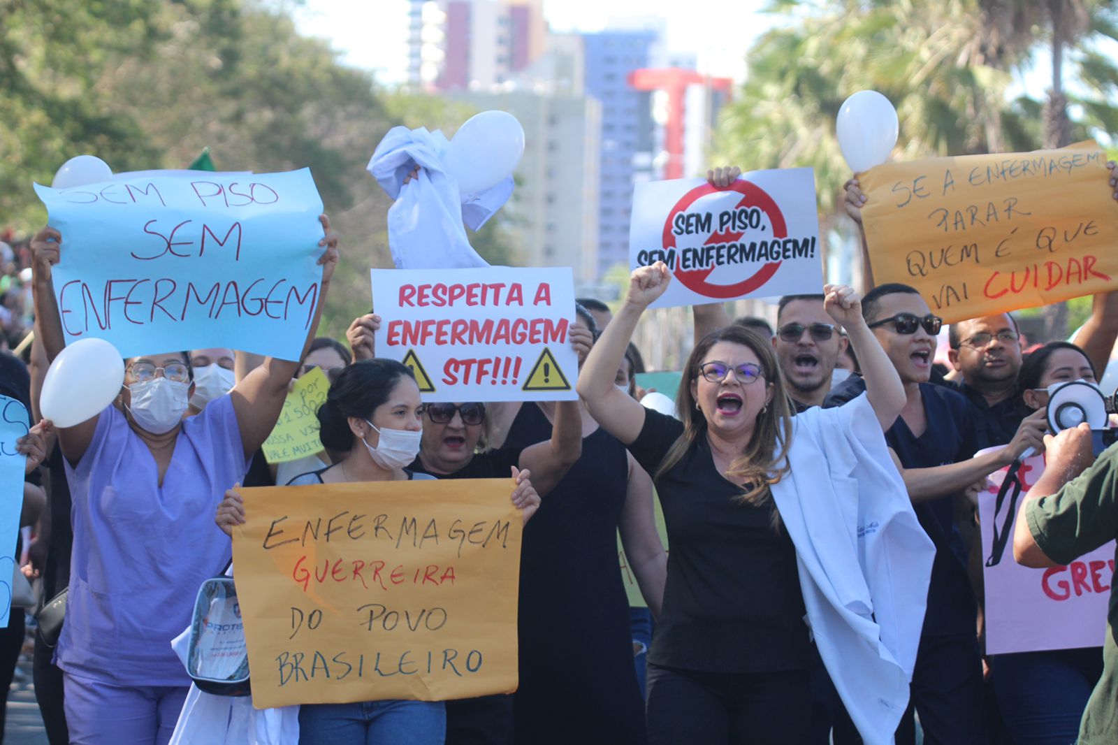 Manifestação dos profissionais da enfermagem (Foto: Raissa Morais)Manifestação dos profissionais da enfermagem (Foto: Raissa Morais)