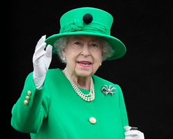 Rainha Elizabeth II está sob supervisão médica e família é chamada