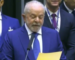 “Democracia foi a grande vitoriosa das eleições”, diz Lula em discurso 