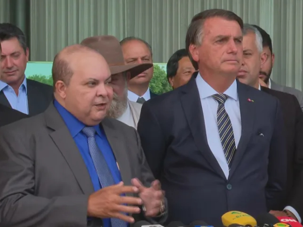 MP pede bloqueio dos bens de Bolsonaro e Ibaneis por atos criminosos no DF