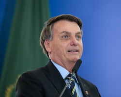 Ex-presidente Bolsonaro atualiza descrição de perfil nas redes sociais