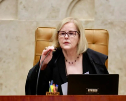 Rosa Weber suspende indulto de Bolsonaro a PMs do massacre do Carandiru