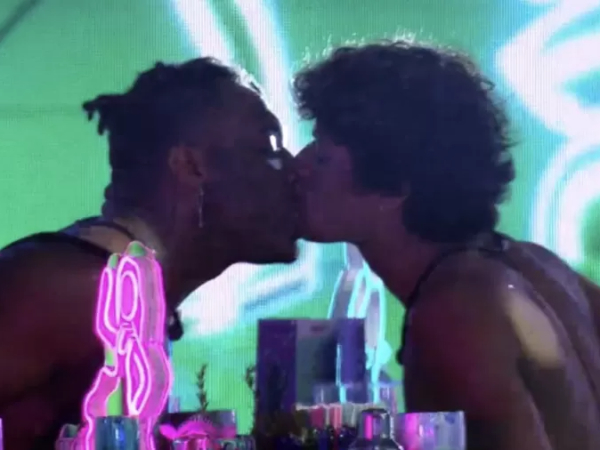  BBB 23: Gabriel Santana e Fred Nicácio se beijam na primeira festa 