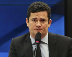 Moro se beneficiou de Caixa 2 em eleição para Senado, diz PL de Bolsonaro