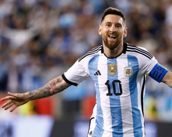 Messi: eleito melhor jogador de 2022 por jornal britânico; Neymar fica fora