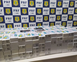 PRF apreende cerca de 275 celulares sem nota fiscal em Floriano