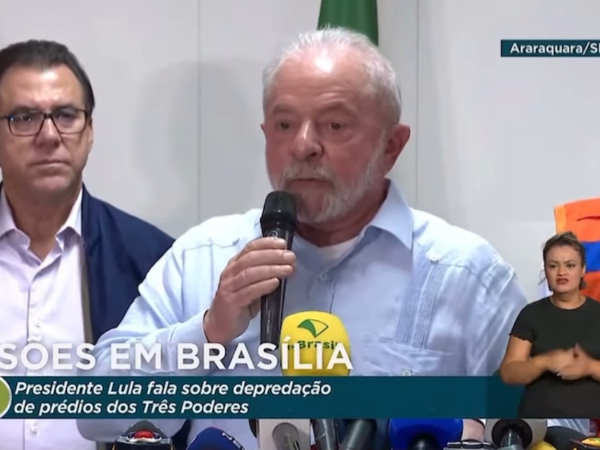 Lula decreta intervenção federal no DF após terrorismo de bolsonaristas