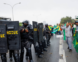 Metade dos presos pelo terrorismo em Brasília recebeu auxílio, diz MPF