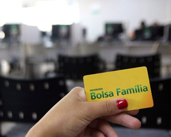 Caixa Econômica paga Bolsa Família a beneficiários com NIS de final 7