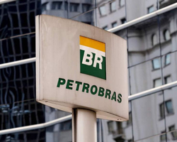 Petrobras lança edital de concurso com salários a partir de R$ 5 mil