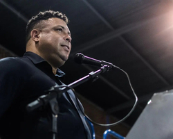  Ronaldo Fenômeno, gestor do Cruzeiro, tem contas bancárias bloqueadas
