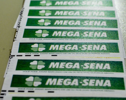 Mega-Sena deste sábado deve pagar prêmio de R$ 45 milhões