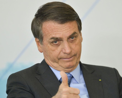 Ex-presidente Bolsonaro bate o martelo e decide dia da volta ao Brasil