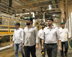 Secretário Iran Felinto visita multinacional no Polo Industrial Norte