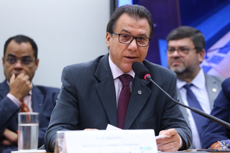 Ministro Luiz Marinho defende redução de juros para aumentar geração de empregos (Vinícius Loures/Câmara dos Deputados)