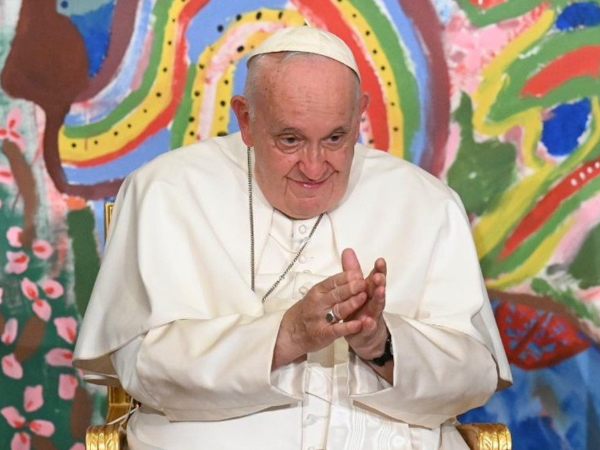 Papa Francisco cancela audiências nesta sexta, após apresentar febre